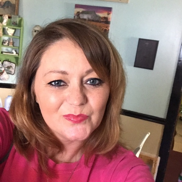 Meet your Posher, Teresadanielle - Picture 3 of 5